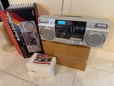 AIWA BackTrack Boombox