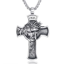 Collier pendentif croix jésus