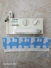 Passap E6000 Knitting Machine