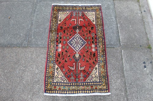 Tapis oriental vintage fait - tapis,