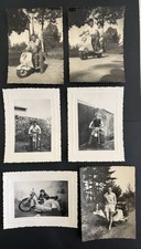 6 PHOTOGRAPHIES Personnages assis sur  un Scooter Vespa Moto Lambretta