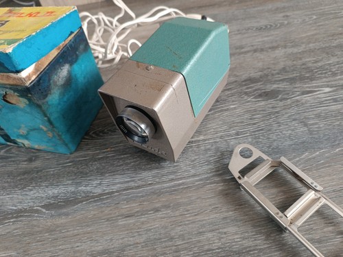 Ancien projecteur diapositive - ancien,