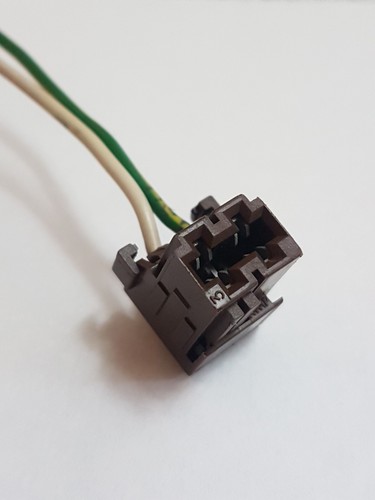 Connecteur prise toit ouvrant