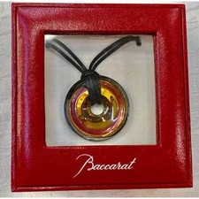 Collier pendentif ras du cou