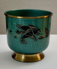 Pot en laiton émaillé vert