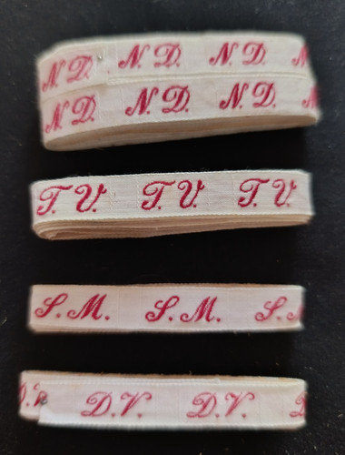 Lot ancien ruban initiale - ,