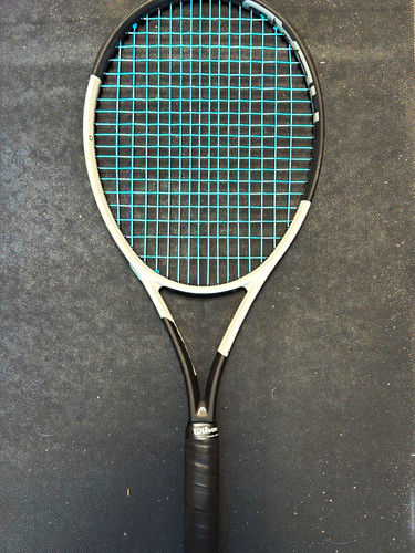 Head speed tennis racquet - head, mp