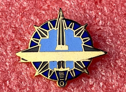 T04 pins militaire - pins,