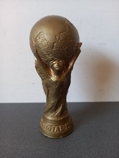 REPLIQUE TROPHÉE COUPE DU MONDE MONDIAL 1982 ESPAGNE HAUTEUR 25 CM POIDS 1,775 K