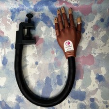 Essential Nails Nail Trainer