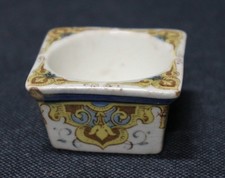 Ancien petit encrier ou