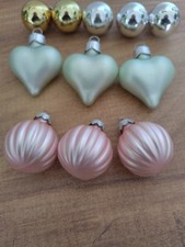 Lot de 11 petites boules de Noël en verre boules diverses et coeurs verts