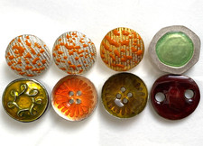 Lot de 8 boutons vintage 22 à
