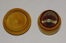 -ANCIENNE PETITE BOITE BOIS RELIQUAIRE PAPEROLLES BEAULIEU RELIGION COLLECTION D