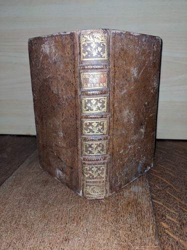 Livre ancien traité de - livre,
