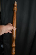 Balustre en bois tourné et