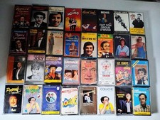Divers humoristes Coluche Devos etc  Lot de 32 cassettes K7 audio Tape