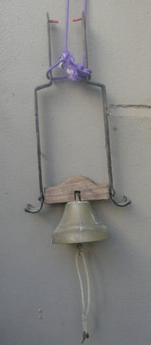 Cloche ancienne bronze - et, sa