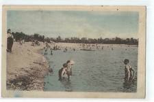 01 PORT GALLAND PLAGE  LES BAIGNEURS ET UNE PARTIE DE CANOE