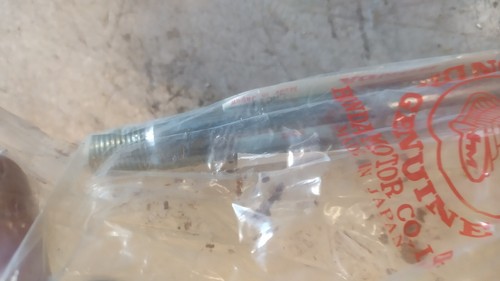 Axe roue arrière honda 200 - de,
