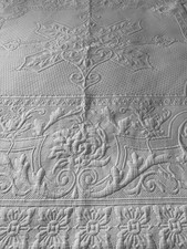Linge Ancien Couvre Lit  De Mariage  Royal ROSACE  Fleur De LYS 1 Côtés Dentelle