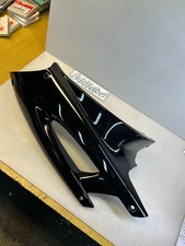 1 carénage arrière droit