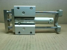 SMC MGCLB20-75-R Pneumatique