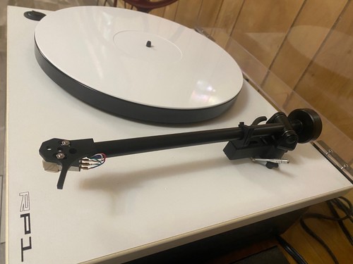 Nearly perfect rega rp1 - perfect,