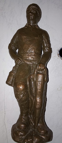 Statue mineur fond en - mineur,