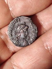 Follis - Arcadius VIRTVS EXERCITI-  395 - 401 AD - Bronze roman coin