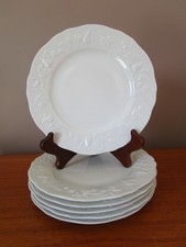 6 ASSIETTES A DESSERT LIMOGES DESHOULIERES BLANCHES DECOR FRUITS VIGNE EN RELIEF