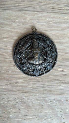 Ancien pendentif breton