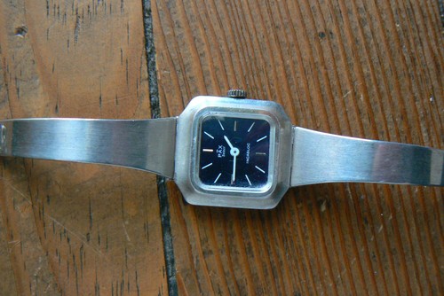 Montre bracelet ancienne - montre,