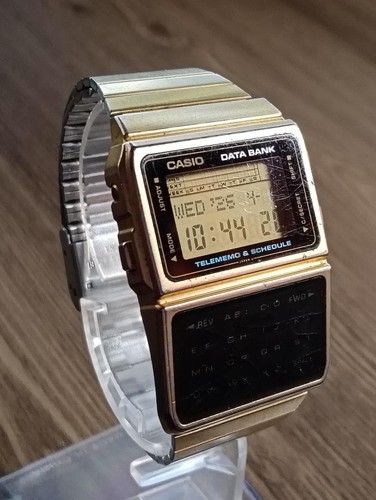 Montre casio data - montre,