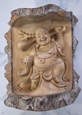 Sculpture dans un tronc de bois de crocodile de Bouddha (Bali)