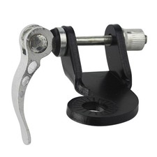 Attache universelle de