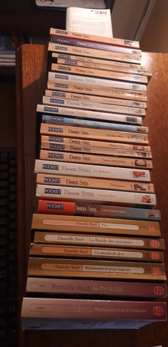 Lot romans danielle steel - 41,