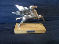 TROPHEE MOBIL PEGASE EN BRONZE CHEVAL AILE TTB ETAT