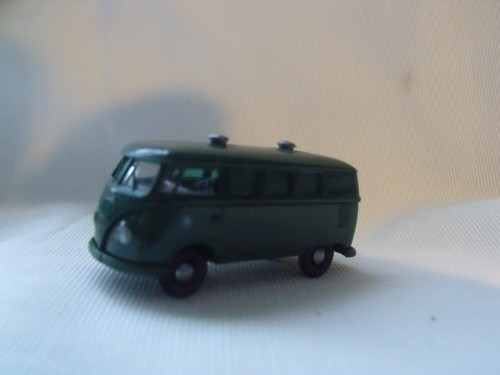 Brekina combi - brekina, 1/87
