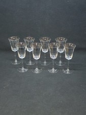 8 Verres A Pied En Cristal Fin