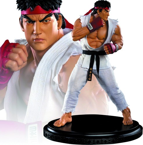 Street fighter statue - street,