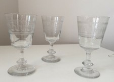 Ensemble de 3 verres ancien à