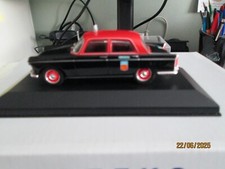PEUGEOT 504 TAXI .1/43 ALTAYA . BOITE VITRINE