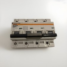 Disjoncteur Multi 9 NC100H B80A  - 4 Pôles  - MERLIN GERIN 27242 - bon état