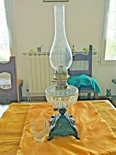 Ancienne lampe pétrole en - lampe,