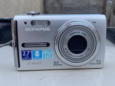 ---OLYMPUS X845 8.0  MP CARTE  1GB  CAMERA NUMERIQUE---