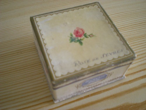 Boite poudre riz rose - poudre, riz,