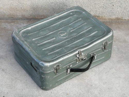 Ancienne valise militaire