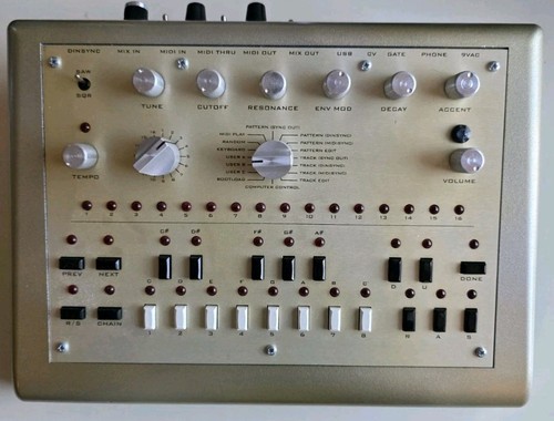 X0xb0x roland 303 - -, tb-303