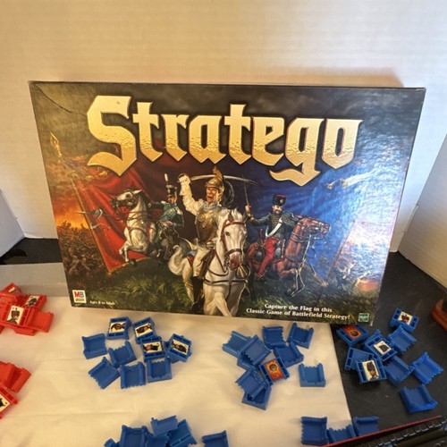 Milton bradley stratego board - bradley,